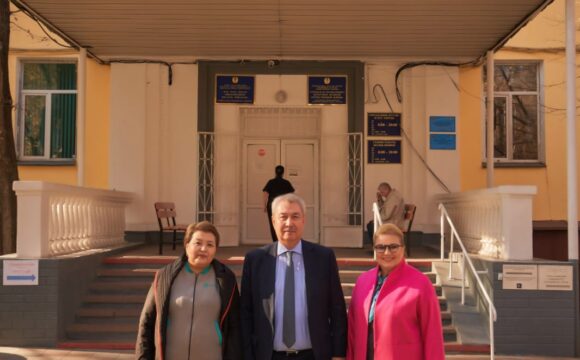 Городскую поликлинику ветеранов Великой Отечественной войны посетили председатель Центрального районного филиала партии «Аманат» Ордабаева Найля Алтынбековна и депутат Алматинского городского маслихата Бакарасова Елена Евгеньевна.