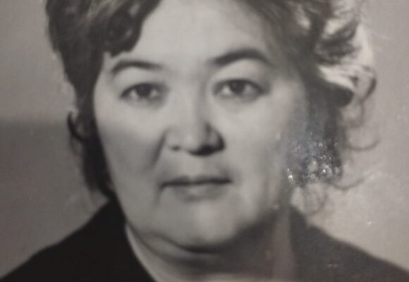 21 декабря 2025 года исполнилось 100 лет — Лапиной Алиме Жакфаровне – заместителю главного врача по лечебной части Городской поликлиники № 7 Советского района (в настоящее время КГП на ПХВ Городской поликлиники ветеранов Великой Отечественной войны ). Годы работы – 1982 по 1992 годы. 21 декабря 2025 года исполнилось 100 лет — Лапиной Алиме Жакфаровне – заместителю главного врача по лечебной части Городской поликлиники № 7 Советского района (в настоящее время КГП на ПХВ Городской поликлиники ветеранов Великой Отечественной войны ). Годы работы – 1982 по 1992 годы.